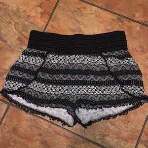 No Boundaries shorts